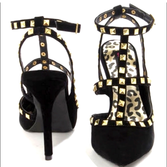 Black studded t-strap pointed heels size 10 - Picture 1 of 8